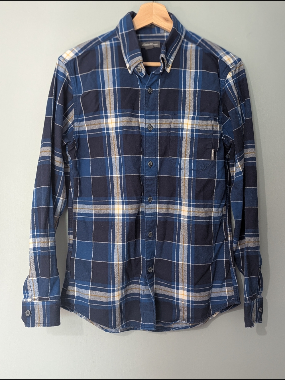 Eddie Bauer Men's Slim Fit Blue Plaid Button-Down Shirt 90s Grunge Lumberjack